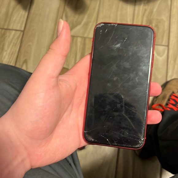 Phone XR red for sale $200